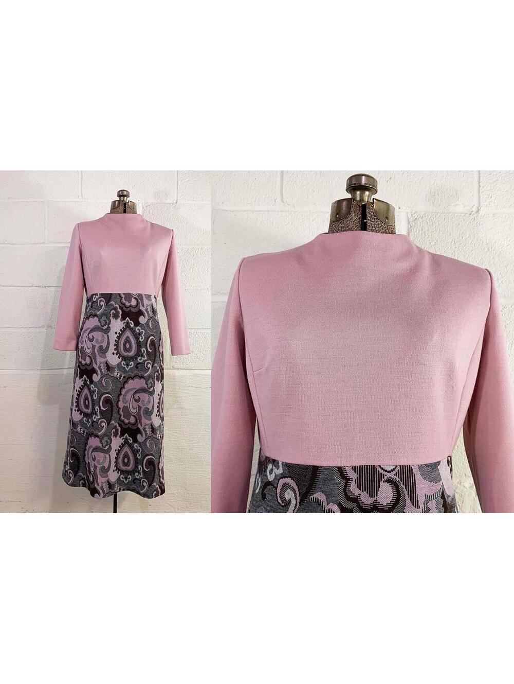Vintage Pink Paisley Midi Dress 1970s Mod Gray Knit Medium Large